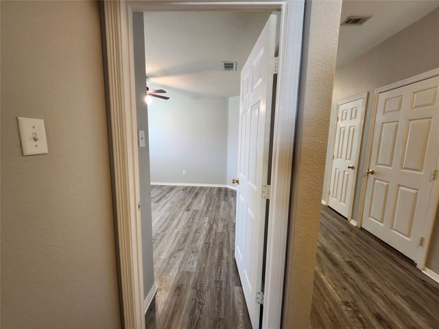 4710 Ashbury Lane, Mansfield, TX 76063