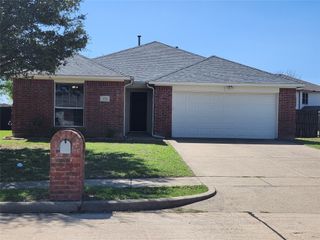4710 Ashbury Lane, Mansfield, TX 76063