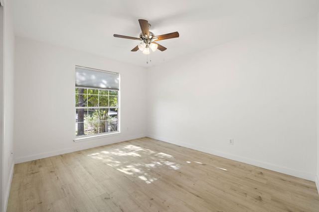 218 Altamont ST, Hutto, TX 78634