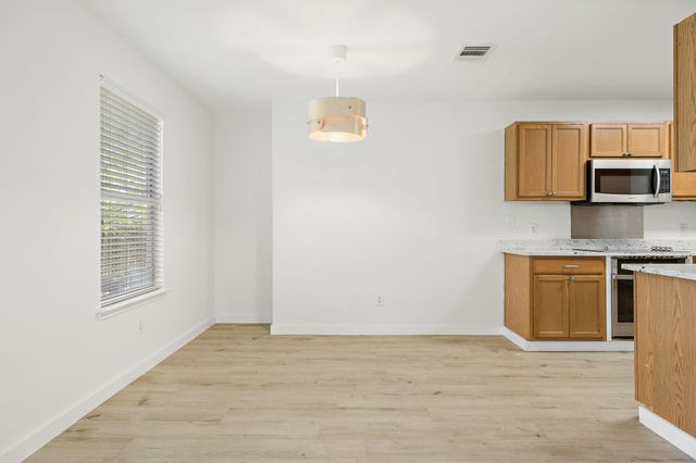 218 Altamont ST, Hutto, TX 78634