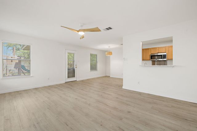 218 Altamont ST, Hutto, TX 78634