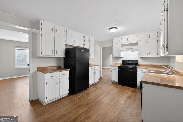 1015 Nimblewood Way, Stone Mountain, GA 30088