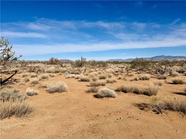 3.99 Ac N Hoover Road, Golden Valley, AZ 86413