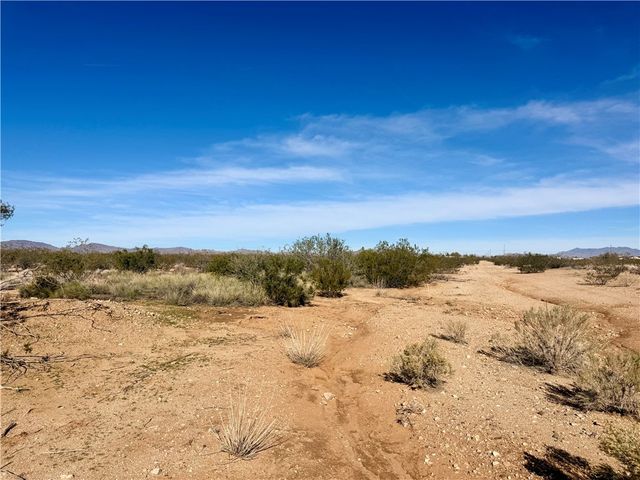 3.99 Ac N Hoover Road, Golden Valley, AZ 86413