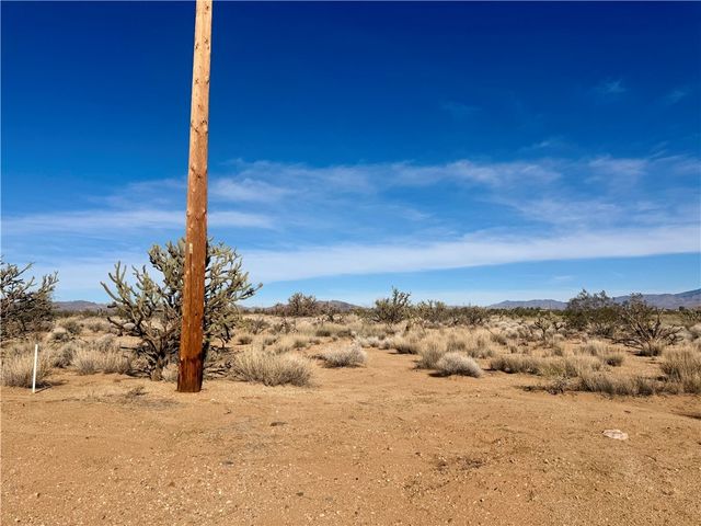 3.99 Ac N Hoover Road, Golden Valley, AZ 86413