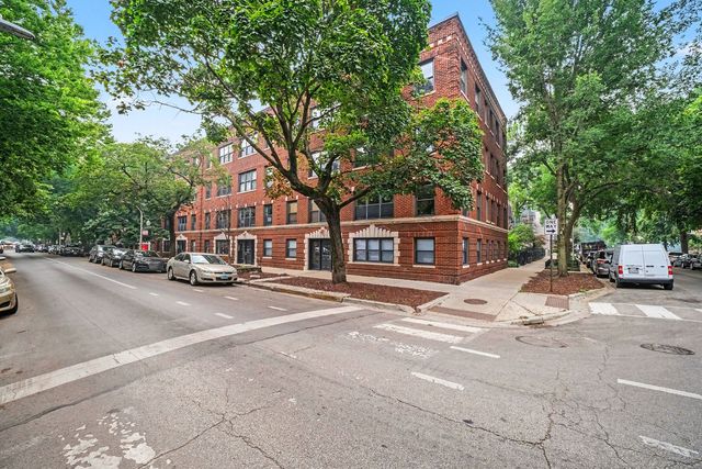 1249 W Roscoe Street 1, Chicago, IL 60657