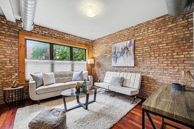 1249 W Roscoe Street 1, Chicago, IL 60657