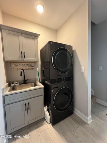 127 Shaw Drive, West End, NC 27376