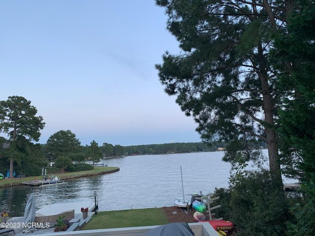 127 Shaw Drive, West End, NC 27376