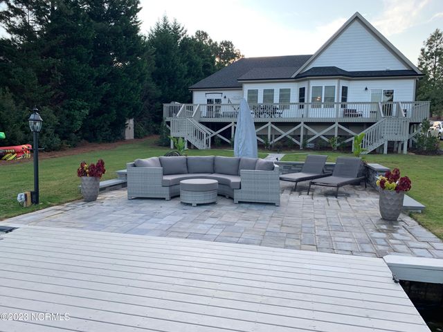 127 Shaw Drive, West End, NC 27376