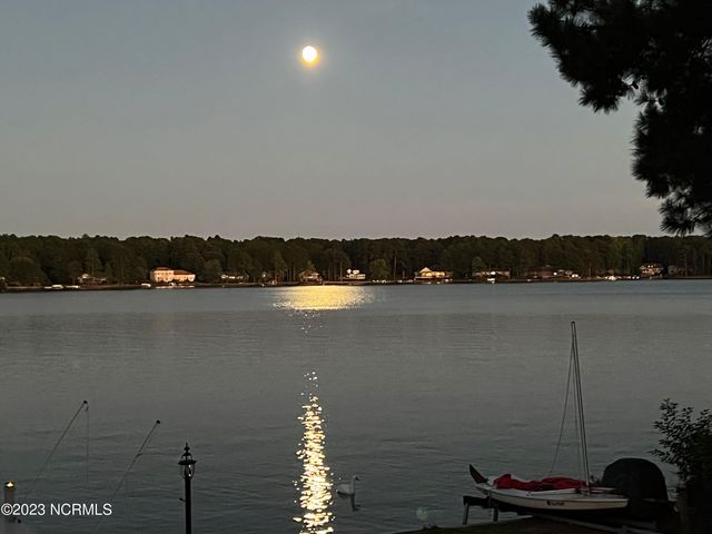 127 Shaw Drive, West End, NC 27376