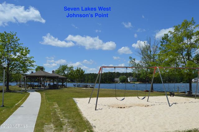 127 Shaw Drive, West End, NC 27376