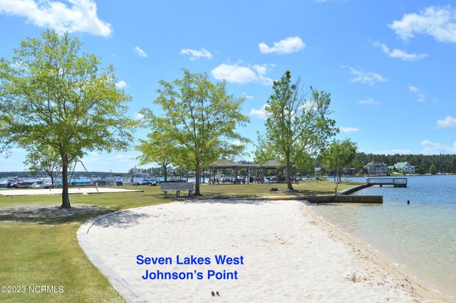 127 Shaw Drive, West End, NC 27376