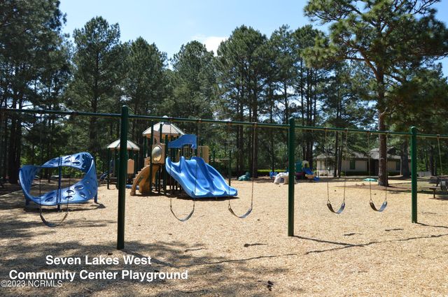 127 Shaw Drive, West End, NC 27376