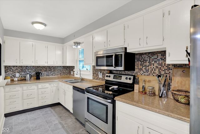 118 Nakomis Street, Noblesville, IN 46062