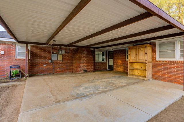 2814 67th Street, Lubbock, TX 79413
