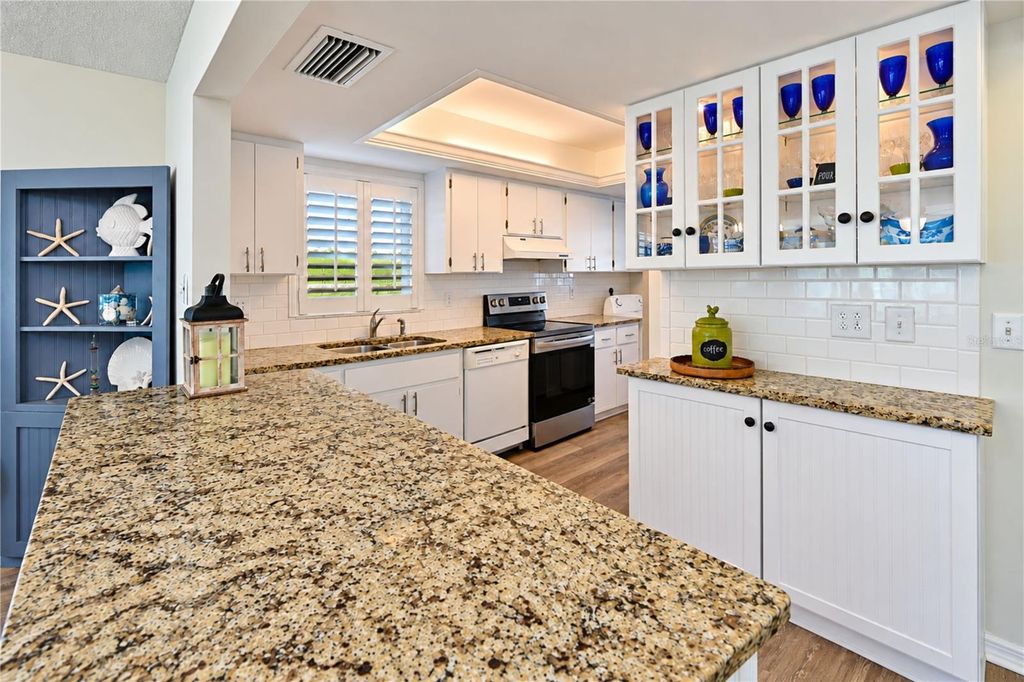 9416 CONCORD CIRCLE, BRADENTON, FL 34210 — photo 5