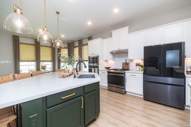 5373 HARTLEY SQ, Schertz, TX 78108