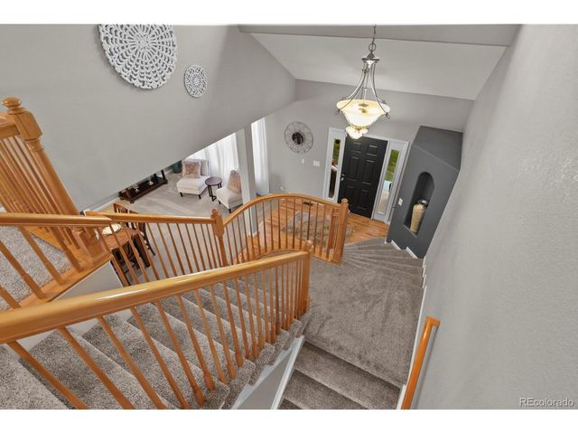 8739 Triple Crown Dr, Longmont, CO 80504