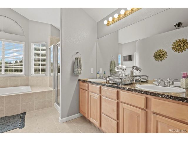 8739 Triple Crown Dr, Longmont, CO 80504