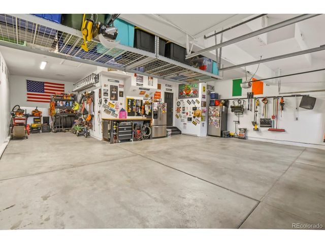 8739 Triple Crown Dr, Longmont, CO 80504