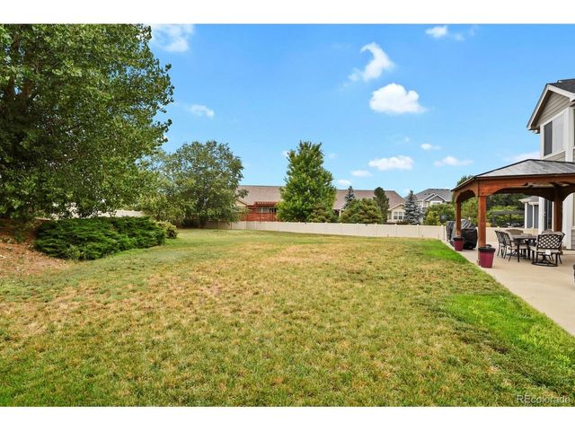 8739 Triple Crown Dr, Longmont, CO 80504