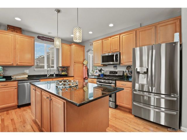 8739 Triple Crown Dr, Longmont, CO 80504