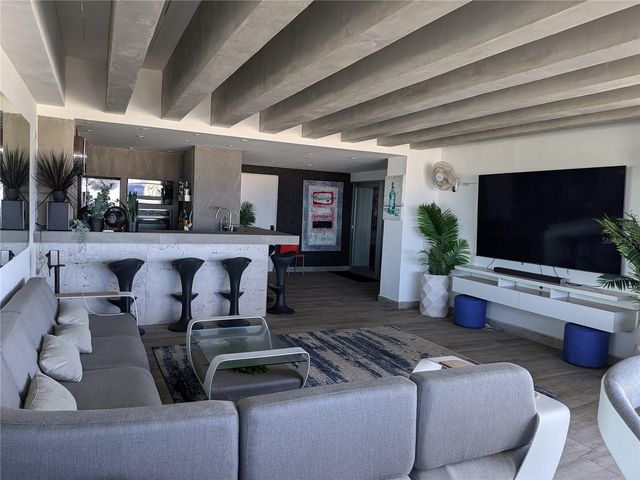 305 VILLAMIL 2001, Santurce, PR 00907