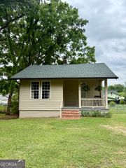 45 NE 4th Street, Shannon, GA 30172