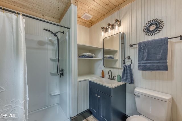 1208 Bluff City Highway, Bristol, TN 37620