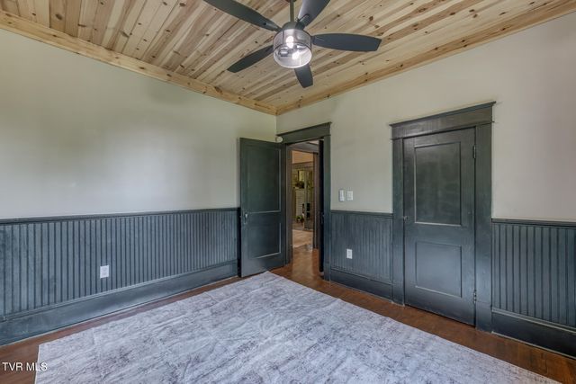 1208 Bluff City Highway, Bristol, TN 37620