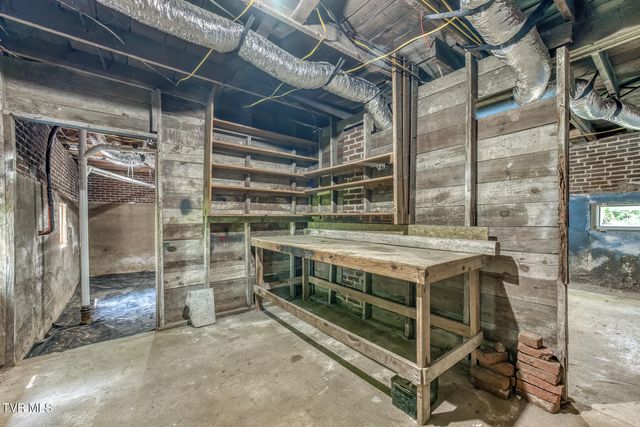 1208 Bluff City Highway, Bristol, TN 37620