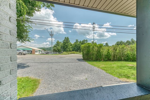 1208 Bluff City Highway, Bristol, TN 37620