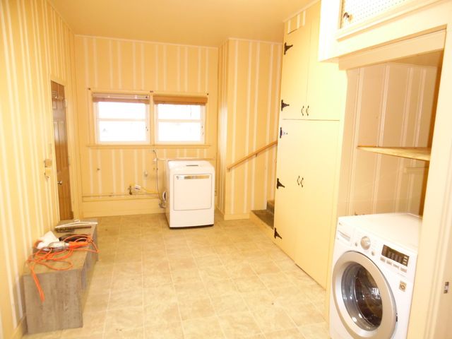 7710 Madison Street, Merrillville, IN 46410