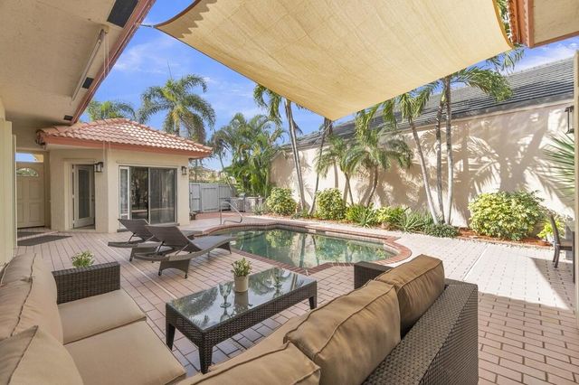 215 Citrus Trail, Boynton Beach, FL 33436