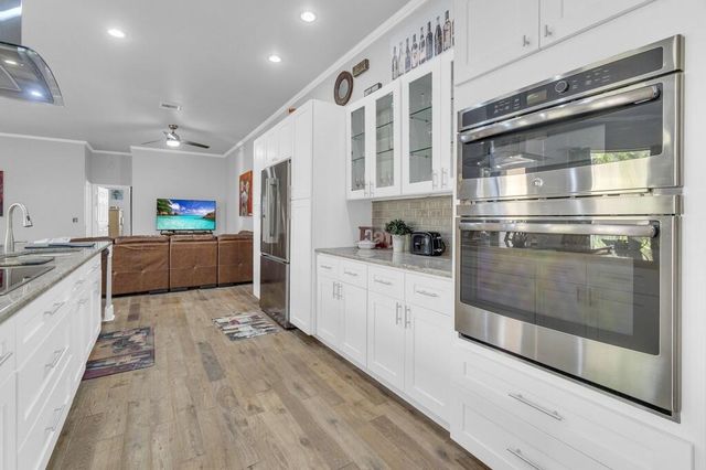 215 Citrus Trail, Boynton Beach, FL 33436