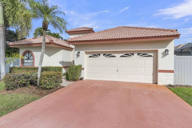 215 Citrus Trail, Boynton Beach, FL 33436