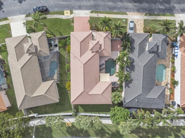 215 Citrus Trail, Boynton Beach, FL 33436