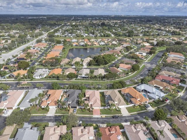 215 Citrus Trail, Boynton Beach, FL 33436