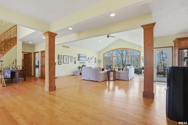 1714 OAK Ridge, Washington, IL 61571