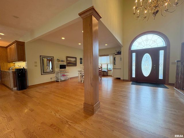 1714 OAK Ridge, Washington, IL 61571