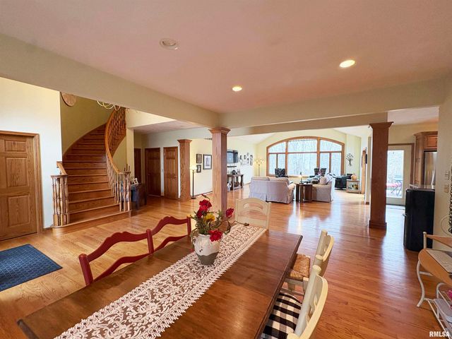 1714 OAK Ridge, Washington, IL 61571