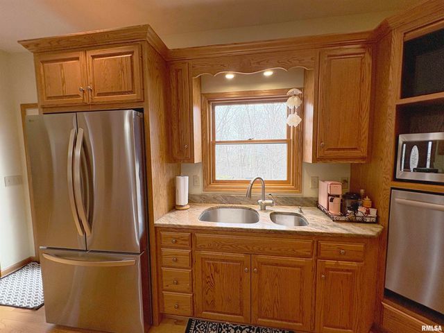 1714 OAK Ridge, Washington, IL 61571