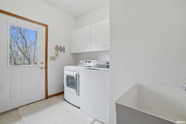 1714 OAK Ridge, Washington, IL 61571