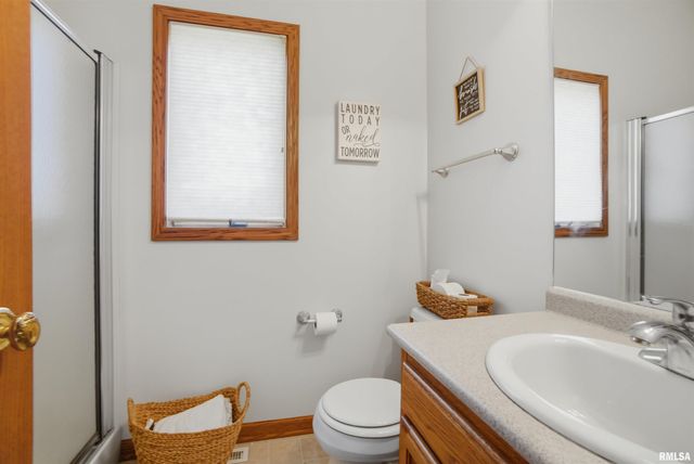 1714 OAK Ridge, Washington, IL 61571