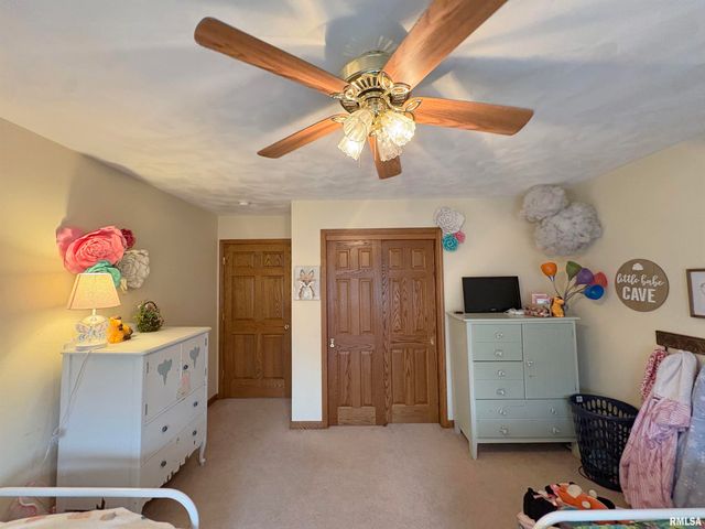 1714 OAK Ridge, Washington, IL 61571