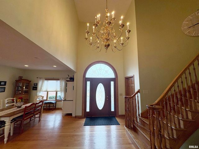 1714 OAK Ridge, Washington, IL 61571