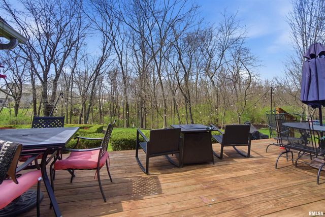 1714 OAK Ridge, Washington, IL 61571