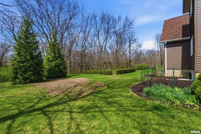 1714 OAK Ridge, Washington, IL 61571