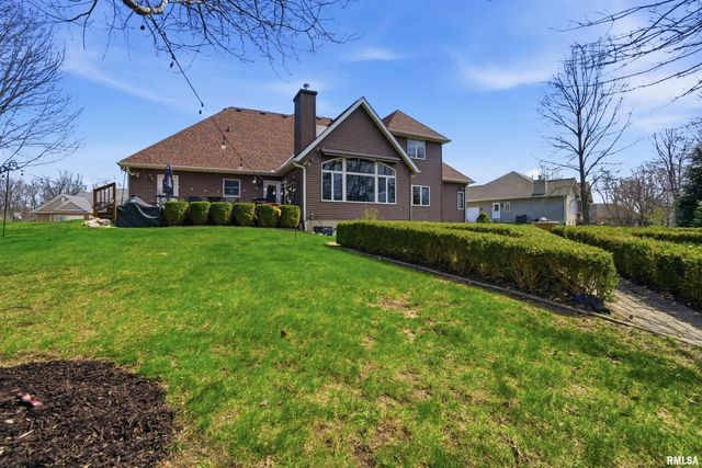 1714 OAK Ridge, Washington, IL 61571